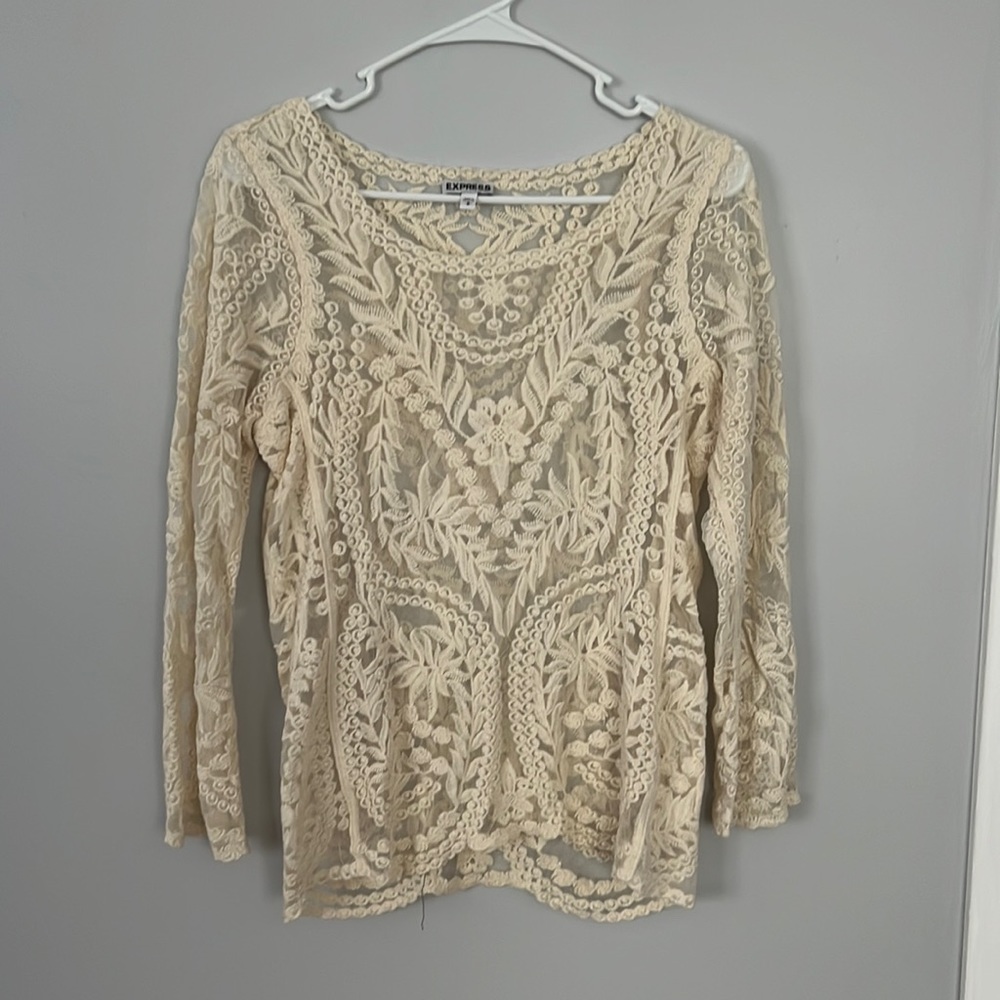 Express cream lace long sleeve shirt.